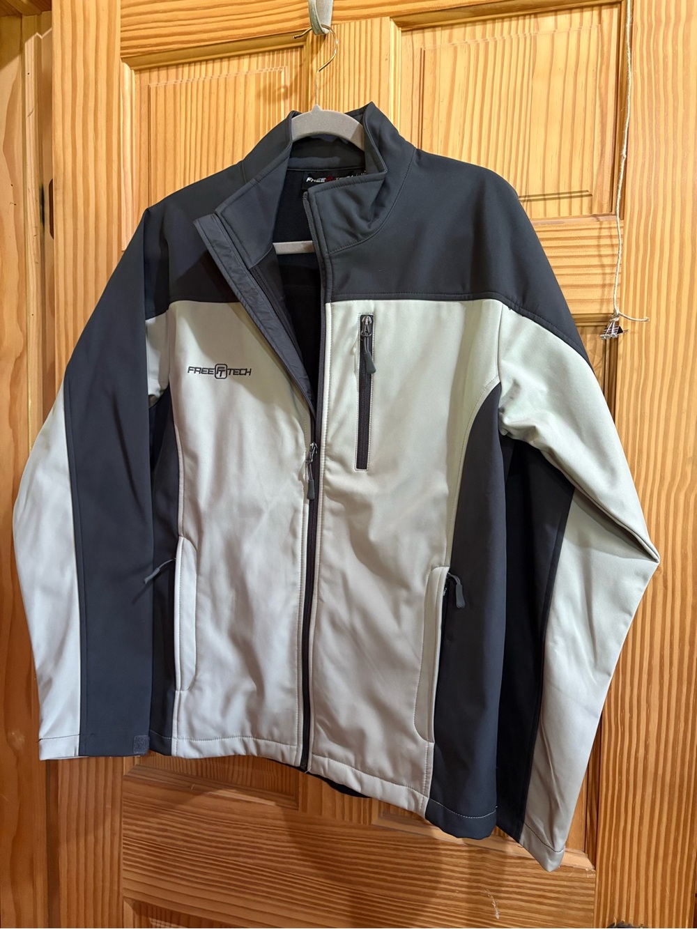 Performance Softshell Jacket — Black & Light Gray men’s small